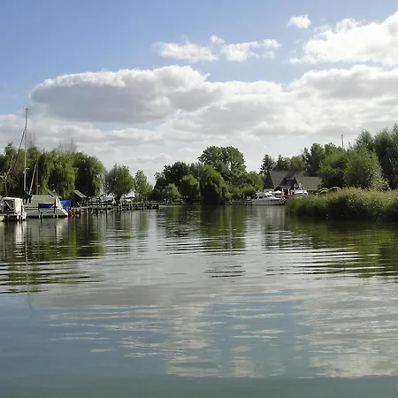 Ботель Hausboot Auf Der Peene, Demmin, Cleaning Included