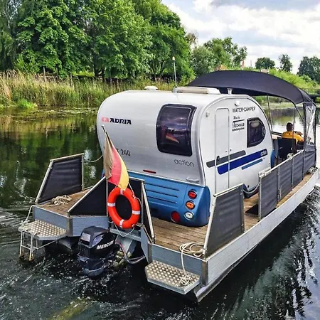 Hausboot Auf Der Peene, Demmin, Cleaning Included Botel *