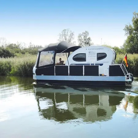 Båthotell Hausboot Auf Der Peene In Demmin, Cleaning Included *